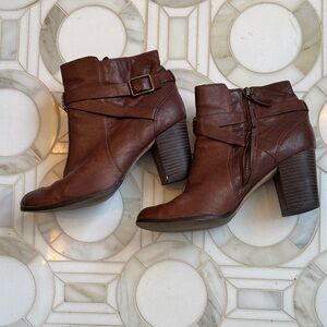Vintage Cole Haan Chestnut Leather Ankle Booties